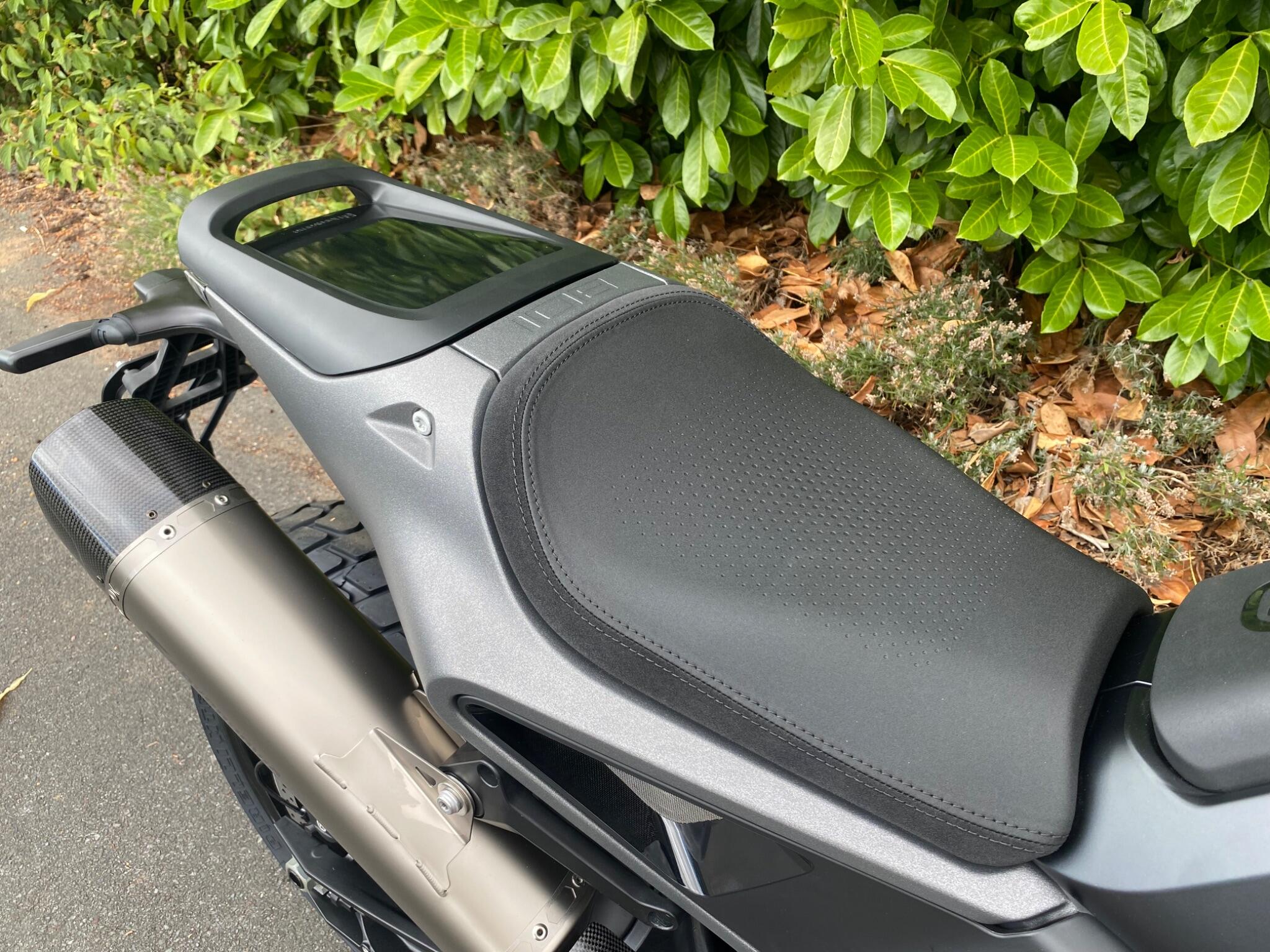 Husqvarna Svartpilen 801